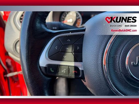 Used 2021 Jeep Renegade Latitude w/ Convenience Group image 14