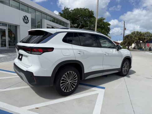 New 2026 Volkswagen Tiguan S FWD image 3