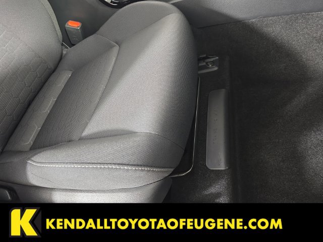 Certified 2025 Toyota Corolla Hatchback w/ SE Package FWD image 27