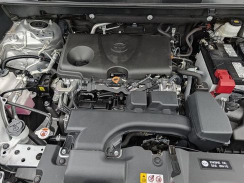 Certified 2024 Toyota RAV4 LE FWD image 33
