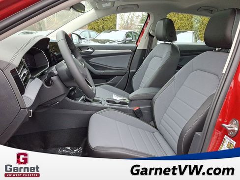 New 2026 Volkswagen Jetta SE image 6