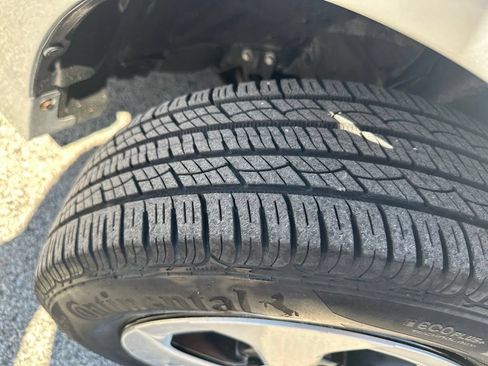 Used 2014 Toyota Prius Two FWD image 30