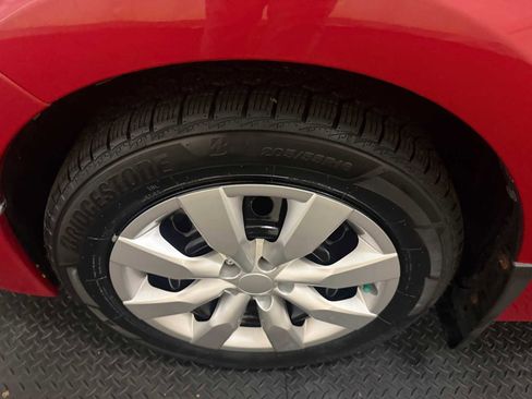 Used 2018 Toyota Corolla LE image 8