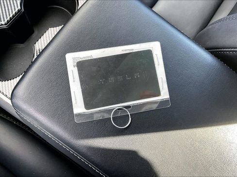 Used 2018 Tesla Model 3 Long Range image 10