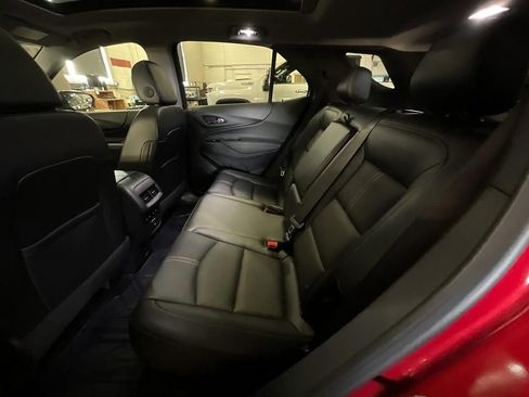 Used 2024 Chevrolet Equinox Premier FWD image 28
