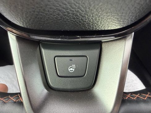 Used 2025 Honda Pilot TrailSport image 36