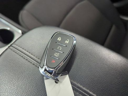 Used 2025 Chevrolet Malibu LT FWD image 16