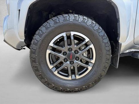Used 2024 Toyota Tacoma TRD Sport AWD/4WD image 23