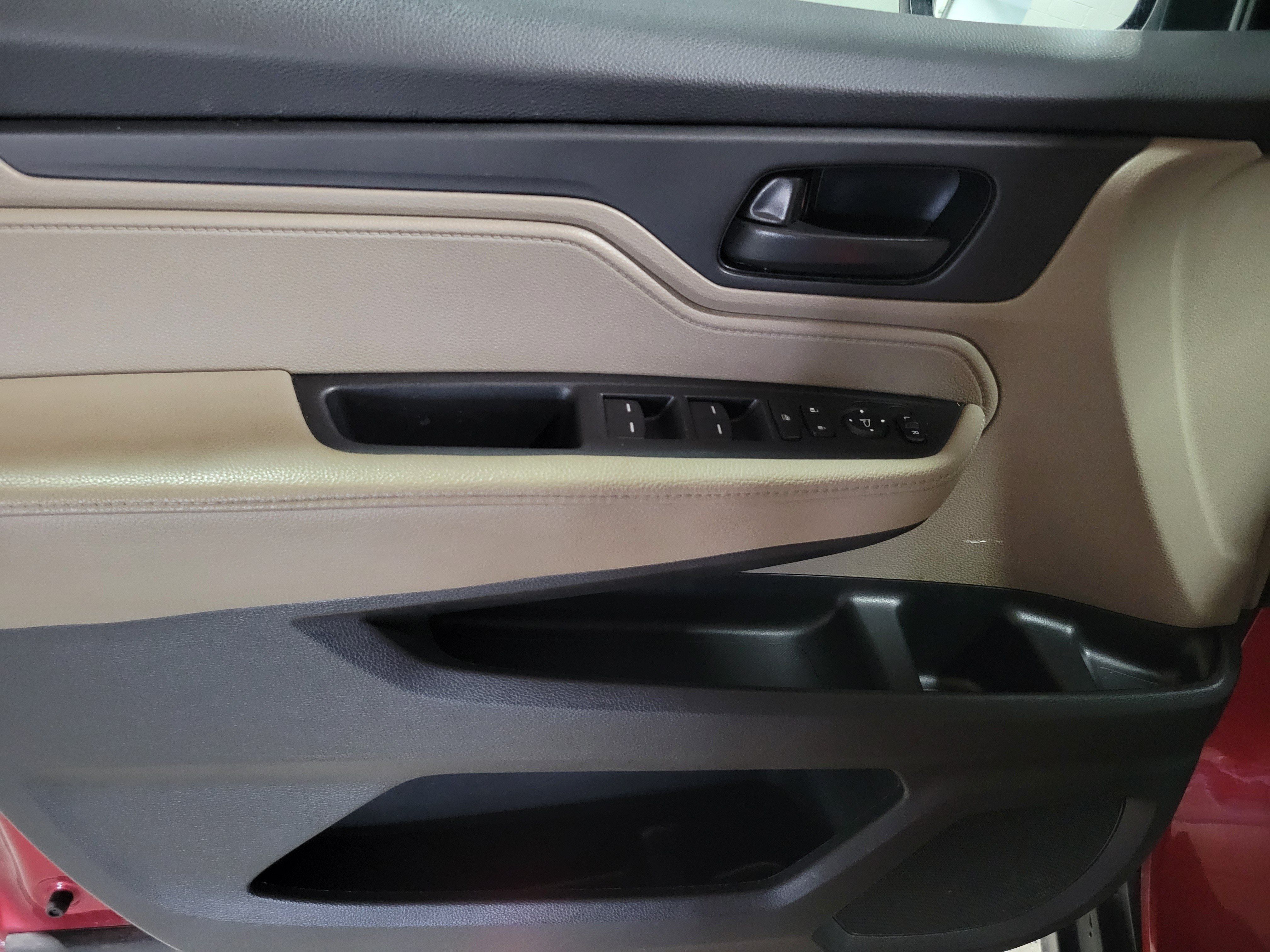 Used 2022 Honda Odyssey EX image 17