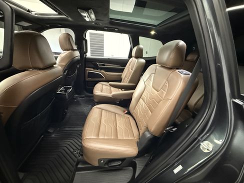 Used 2022 Kia Telluride SX w/ SX Prestige Package AWD/4WD image 25