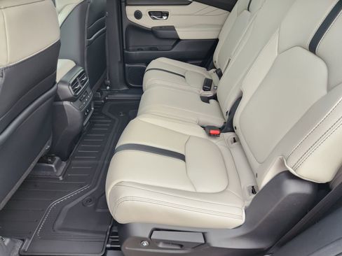 New 2026 Honda Pilot Touring image 33