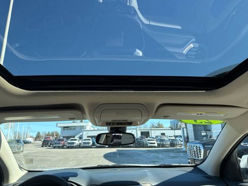 Certified 2023 GMC Acadia Denali image 16