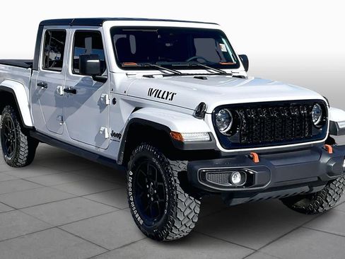 Certified 2024 Jeep Gladiator Sport image 3