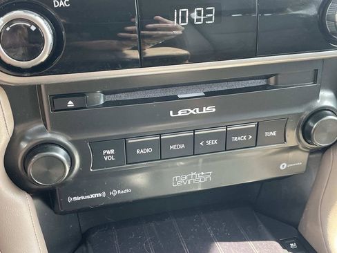 Used 2023 Lexus GX 460 Premium w/ Accessory Package AWD/4WD image 40