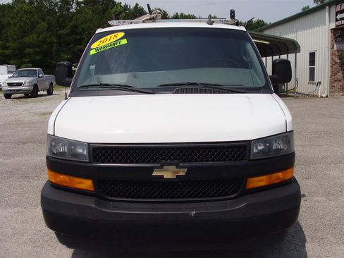 Used 2018 Chevrolet Express 2500 w/ Enhanced Convenience Package image 8