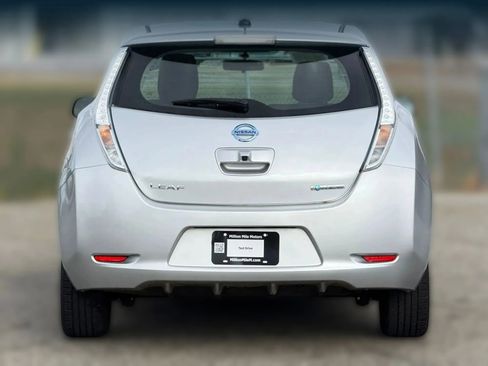 Used 2014 Nissan Leaf S image 4