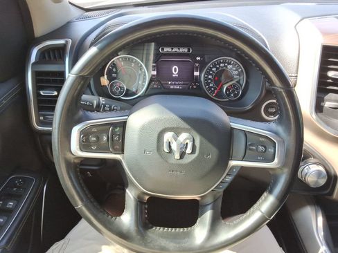 Used 2022 RAM 1500 Laramie AWD/4WD image 11