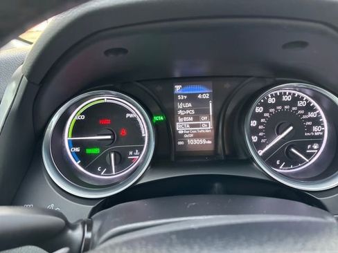 Used 2020 Toyota Camry SE image 15