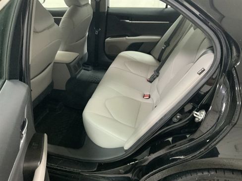 Used 2021 Toyota Camry XLE w/ Navigation Package AWD/4WD image 17