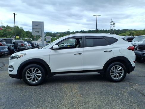 Used 2018 Hyundai Tucson SEL Plus w/ Cargo Package AWD/4WD image 2