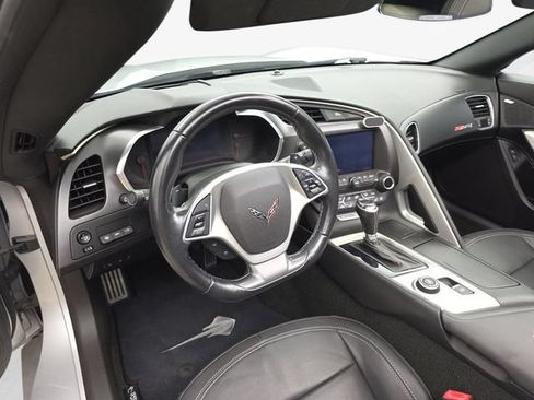 Used 2017 Chevrolet Corvette Stingray Coupe RWD image 16