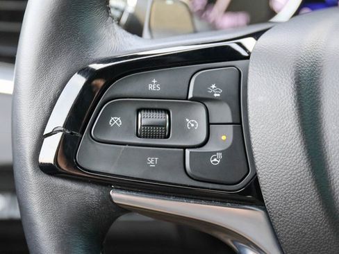 Used 2022 Buick Enclave Avenir w/ Avenir Technology Package image 32