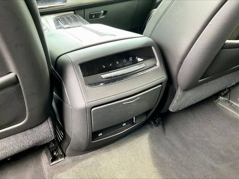 Used 2021 Cadillac Escalade Sport w/ Driver Assist Tech Package AWD/4WD image 10