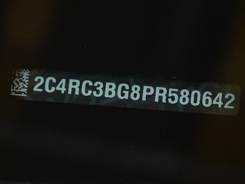 Used 2023 Chrysler Pacifica Touring-L w/ Road Tripper Package image 30