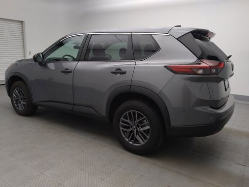 Used 2024 Nissan Rogue S FWD image 3