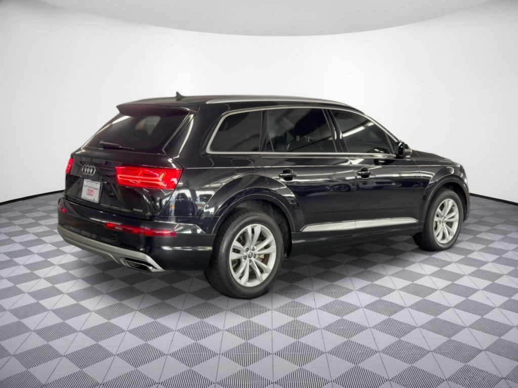 Used 2017 Audi Q7 2.0T Premium AWD/4WD image 9