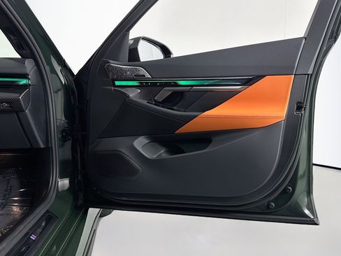 Used 2026 BMW M5 w/ Carbon Package image 23