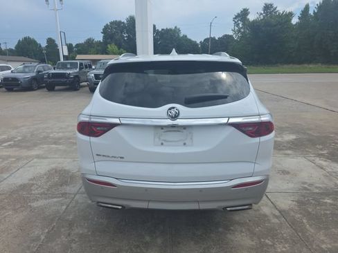 Used 2023 Buick Enclave Essence w/ Experience Buick Package FWD image 4
