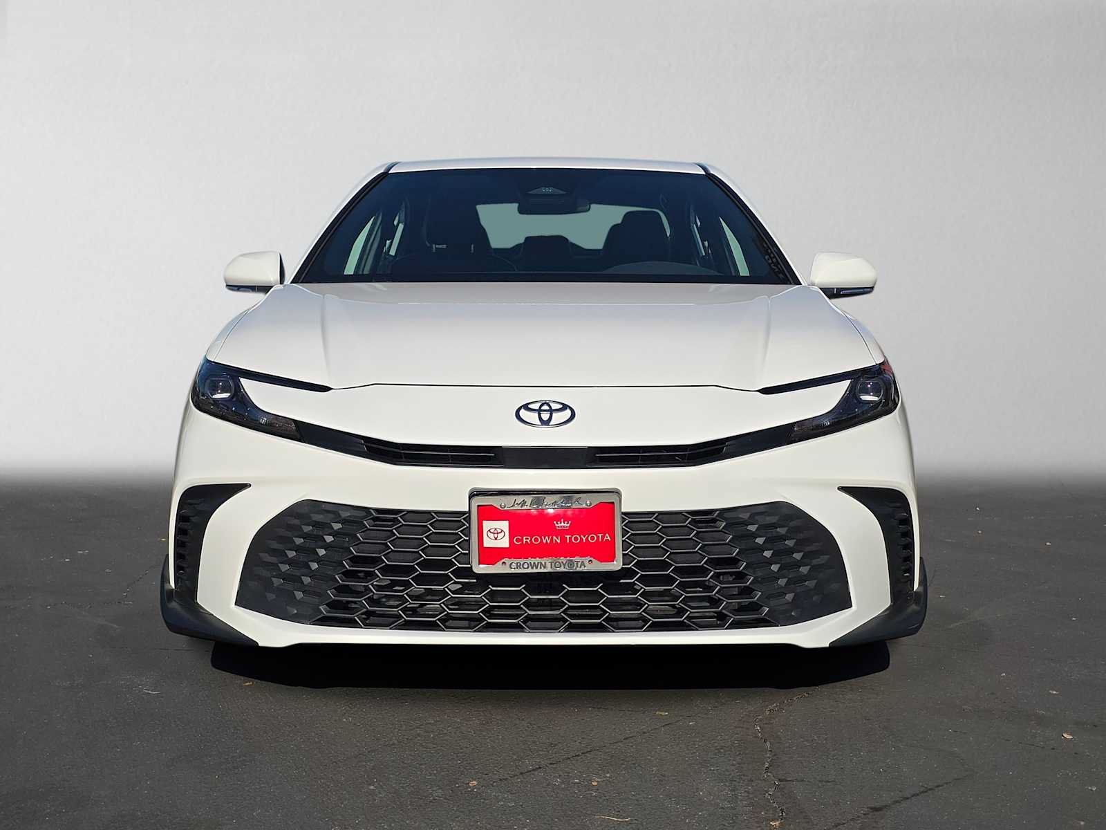 Certified 2026 Toyota Camry SE FWD image 8