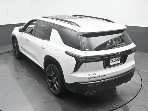 Used 2024 Chevrolet Traverse RS AWD/4WD image 39