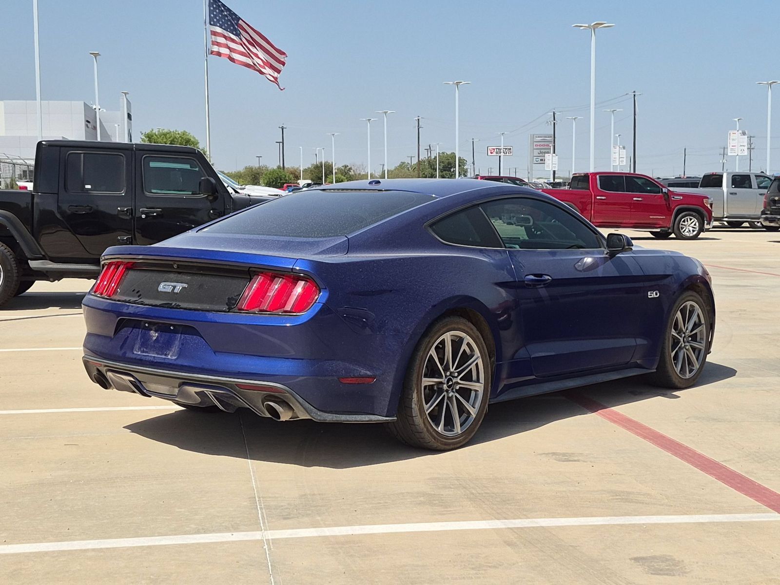 Used 2015 Ford Mustang GT Premium RWD image 3