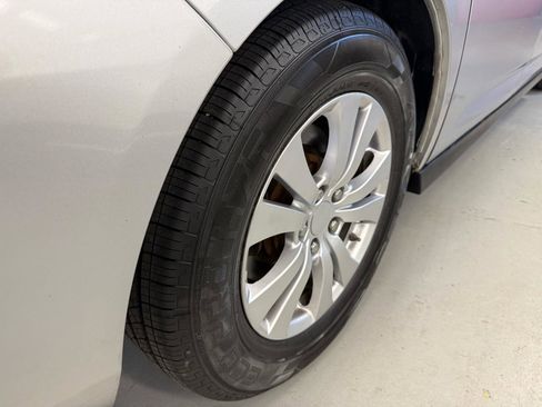 Used 2015 Honda Odyssey EX-L image 9