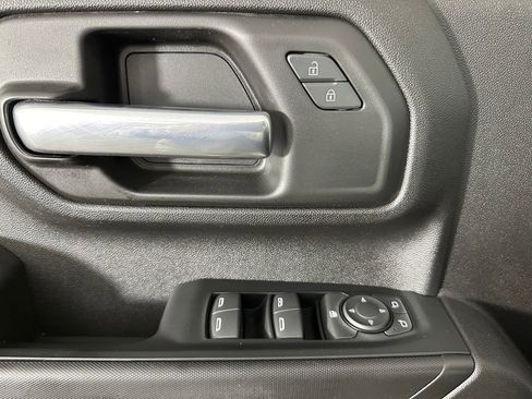 Used 2023 GMC Sierra 2500 Pro w/ Convenience Package image 23