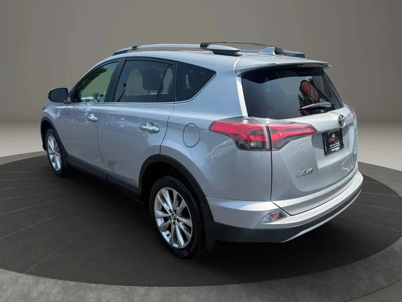 Used 2017 Toyota RAV4 Limited w/ Advanced Technology Package AWD/4WD image 9
