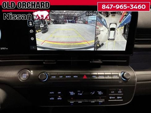 Used 2025 Hyundai Kona Limited AWD/4WD image 17