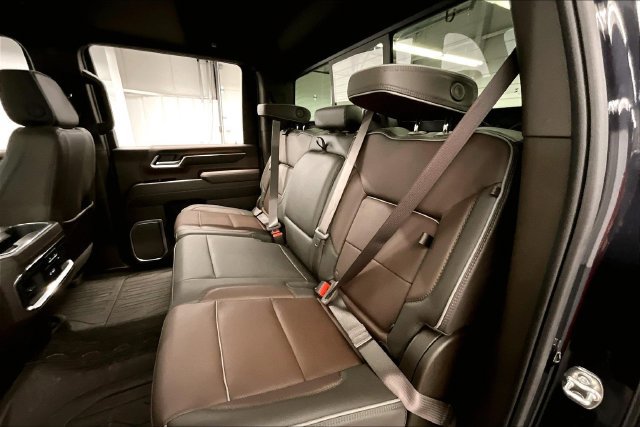 Used 2025 GMC Sierra 2500 Denali w/ Denali Reserve Package AWD/4WD image 26