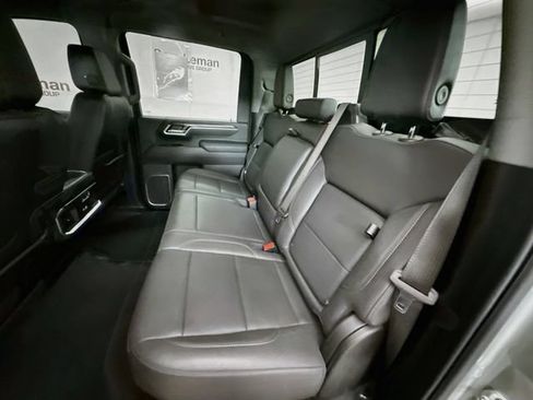 Used 2025 Chevrolet Silverado 3500 LTZ w/ LTZ Plus Package AWD/4WD image 26
