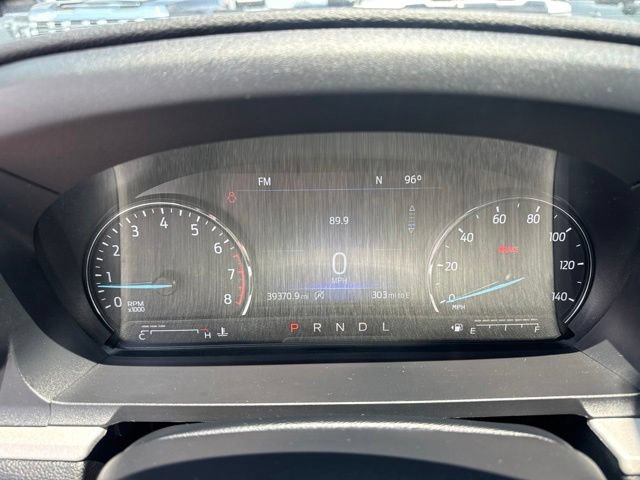 Used 2024 Ford Explorer XLT w/ Equipment Group 202A AWD/4WD image 15
