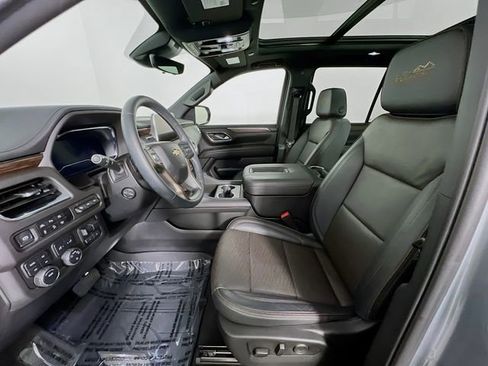 Certified 2024 Chevrolet Tahoe High Country w/ Premium Package image 21