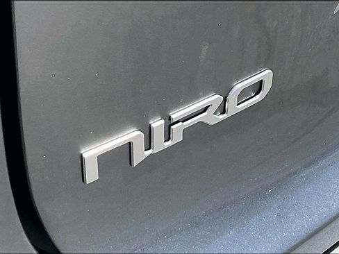 Used 2023 Kia Niro Wind FWD image 32