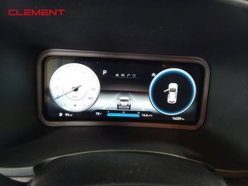 Used 2022 Hyundai Kona Limited image 15