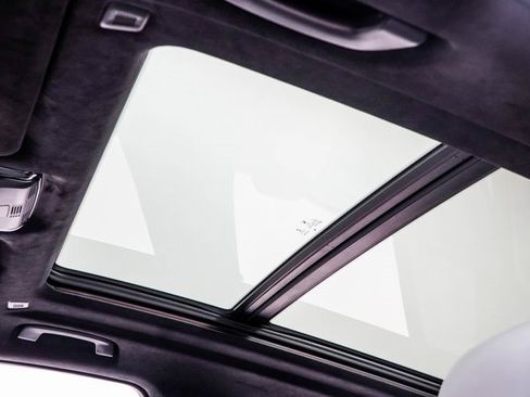 Used 2021 BMW X5 M w/ Executive Package image 43