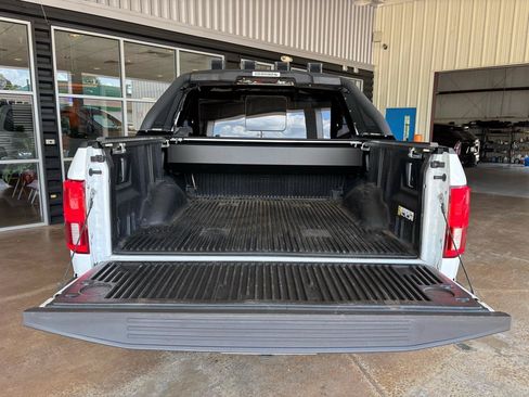 Used 2020 Ford F150 Lariat w/ Equipment Group 502A Luxury AWD/4WD image 25