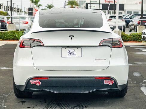 Used 2024 Tesla Model Y Performance AWD/4WD image 6