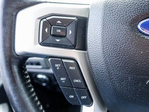 Used 2018 Ford F150 Lariat image 28