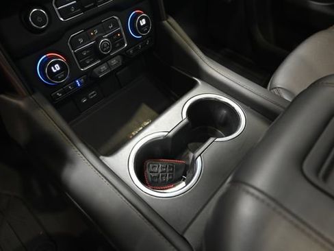 Used 2023 Chevrolet Tahoe High Country AWD/4WD image 21